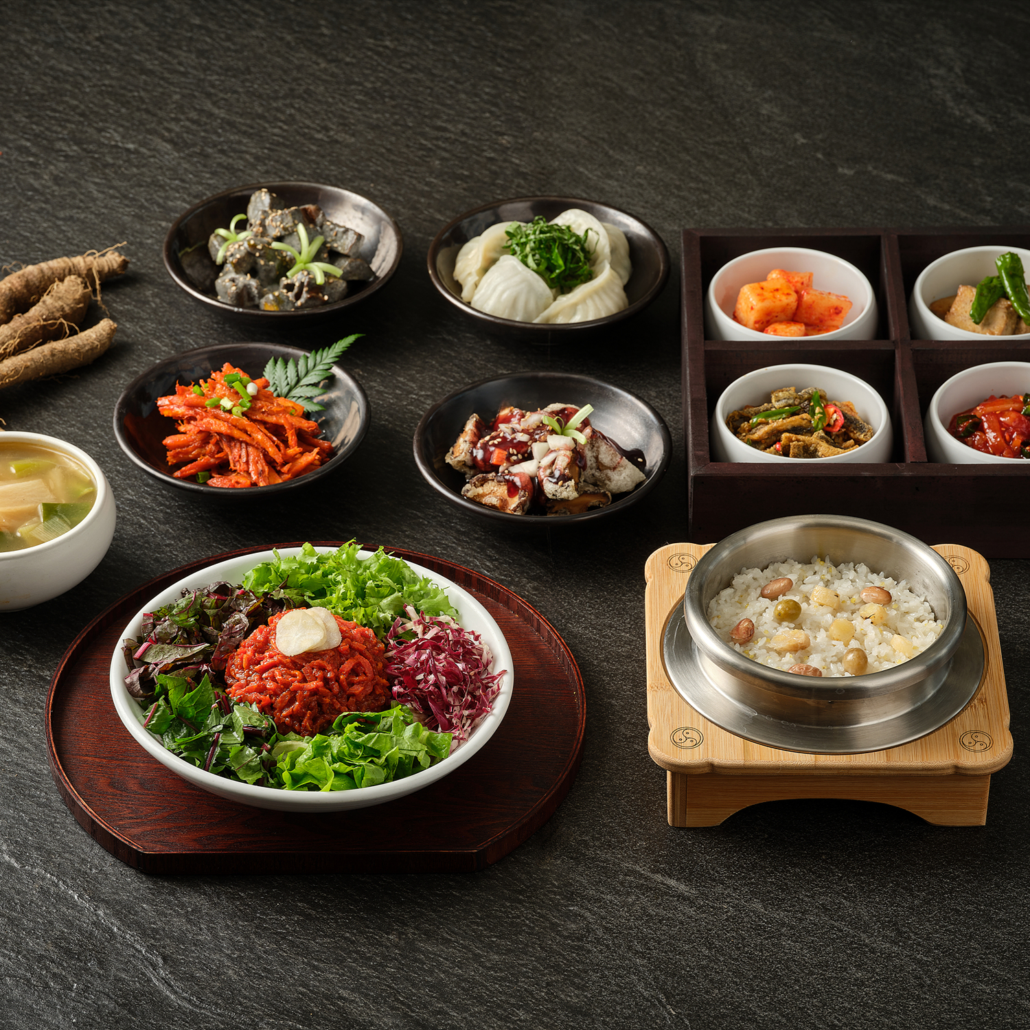 더덕 육회 비빔밥 정식